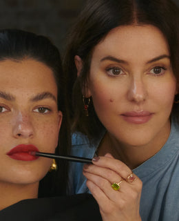 Long-lasting Red Lipstick Long-lasting Red Lipstick